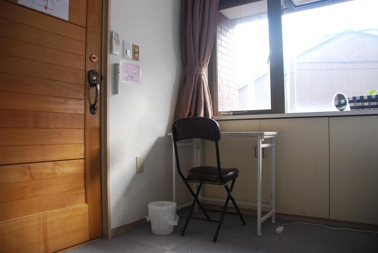 קיוטו Tiny Guesthouse Umekoji 梅小路 מראה חיצוני תמונה